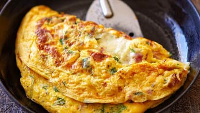 ഒരു വ്യത്യസ്ത ചീസ് ഓംലെറ്റ് ; ഈസി റെസിപ്പി 