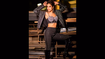 From Nusrat Jahan to Mimi Chakraborty, here are top 6 most glamorous actresses of Bengali industry