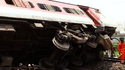 Signal interference behind Coromandel Express crash: Railway Board