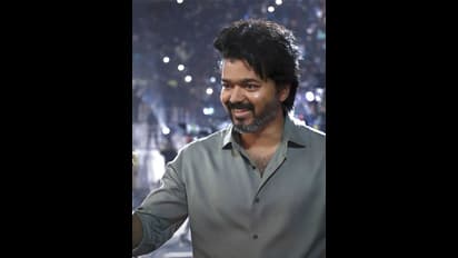 பொதுத்தேர்வில் சாதித்தவர்களுக்கு பரிசளிப்பு விழா ஏற்பாடு செய்த விஜய்.. எங்கு? எப்போது? வெளியான அதிரடி அறிக்கை