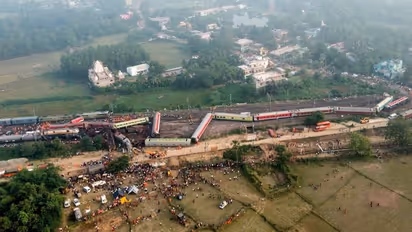 இந்தியாவில் நடைபெற்ற ரயில் விபத்துகள்: எந்த அமைச்சரின் கீழ் எத்தனை விபத்துகள்?