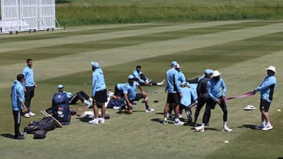 ഇംഗ്ലണ്ടില് ഇന്ത്യന് ടീമിന്റെ പരിശീലനം പ്രത്യേക റബ്ബര് ബോളില്! എന്തുകൊണ്ട്?