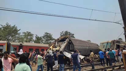 ബാല സോർ ട്രെയിൻ അപകടം: റെയിൽവേ പൊലീസ് കേസെടുത്തു