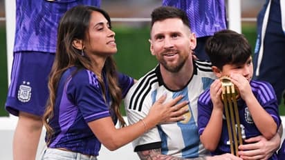 മെസിയുടേത് എടുത്തുചാടിയുള്ള തീരുമാനം! ട്വിറ്ററില് കൂട്ടകരച്ചില്; സന്തോഷത്തോടെ ഇരിക്കട്ടെയെന്ന് മറ്റുചിലര്