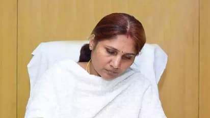 ஐஏஎஸ் அதிகாரி மலர்விழி வீட்டில் லஞ்ச ஒழிப்புத்துறை அதிரடி சோதனை.. என்ன காரணம் தெரியுமா?