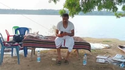 టీడీపీ ఎమ్మెల్యే నిమ్మల రామానాయుడు వినూత్న నిరసన.. అదుపులోకి తీసుకున్న పోలీసులు..