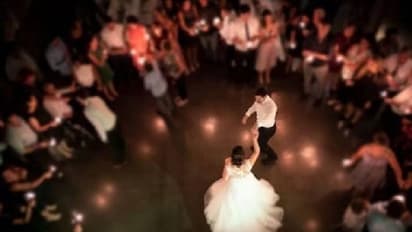 1.16 കോടി രൂപ ജീവനാംശം നൽകിയില്ല; മുൻ ഭർത്താവിന്റെ വിവാഹത്തിൽ ആദ്യഭാര്യയുടെ പ്രതിഷേധം