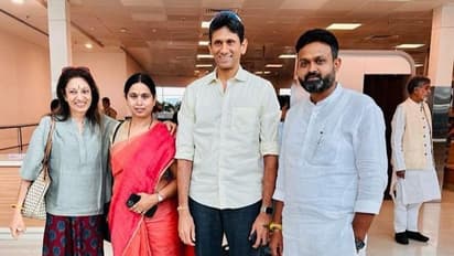 ಮಾಜಿ ಕ್ರಿಕೆಟಿಗ ವೆಂಕಟೇಶ್ ಪ್ರಸಾದ್ ಭೇಟಿ ಮಾಡಿದ ಲಕ್ಷ್ಮಿ ಹೆಬ್ಬಾಳ್ಕರ್..! ವೆಂಕಿ ರಾಜಕೀಯಕ್ಕೆ ಎಂಟ್ರಿ?