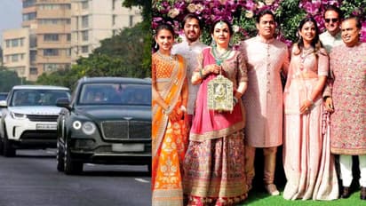 പേരക്കുട്ടിയെ വരവേറ്റ് അംബാനി കുടുംബം; എത്തിയത് ആഡംബര വാഹന വ്യൂഹത്തിനൊപ്പം