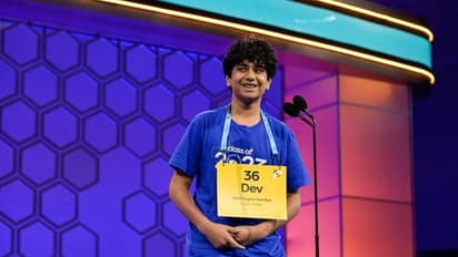 அமெரிக்க ஸ்பெல்லிங் போட்டியில் சாம்பியன் பட்டம் வென்ற இந்திய வம்சாவளி மாணவர் தேவ் ஷா!