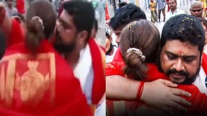 ఆ హీరోతో కలిసి  గుళ్ళో అమీషా పటేల్ రొమాన్స్.. మండిపడుతున్న భక్తులు