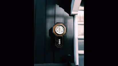 Here are 7 ways to be punctual for any meeting