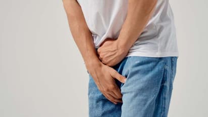 ഇടയ്ക്കിടെയുള്ള മൂത്രമൊഴിക്കൽ, മൂത്രത്തിൽ രക്തം; പുരുഷന്മാര് ഈ ലക്ഷണങ്ങൾ നിസാരമാക്കേണ്ട...