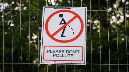 'മൂത്രപ്പിഴ' ചുമത്താനൊരുങ്ങി തൃശൂര്‍ കോര്‍പ്പറേഷന്‍, ശുചിമുറിയില്ലാതെ പിഴ മാത്രമെന്ന് വിമര്‍ശനം