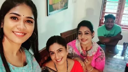 'വില്ലത്തിമാർ' ഒറ്റ സെല്ഫിയില്; ലൊക്കേഷൻ ചിത്രങ്ങളുമായി ബീന ആന്റണി