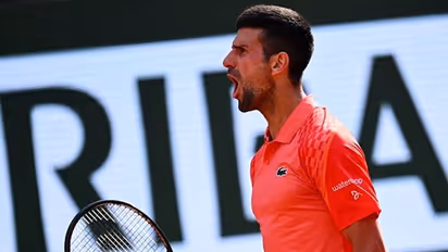 ഫ്രഞ്ച് ഓപ്പണ്‍: വനിതാ കിരീടം ഇഗാ സ്വിയറ്റെക്കിന്; റെക്കോര്‍ഡ് ഗ്രാന്‍ഡ്സ്ലാം തേടി ജോകോവിച്ച് ഇന്നിറങ്ങും