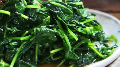 പുരുഷന്മാര് നിര്ബന്ധമായും കഴിക്കേണ്ട എട്ട് ഭക്ഷണങ്ങള് ; കാരണം ഇതാണ്...