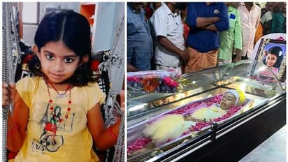 അച്ഛന്റെ ക്രൂരതയിൽ പൊലിഞ്ഞ കുഞ്ഞുജീവൻ;നക്ഷത്രക്ക് അമ്മക്കരികിൽ അന്ത്യവിശ്രമം, നെഞ്ചുനീറി യാത്രാമൊഴിയുമായി നാട്