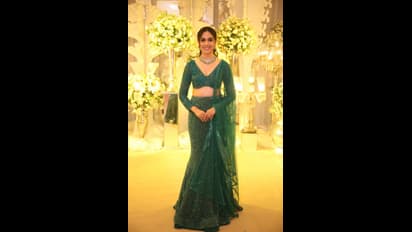 శర్వానంద్ వెడ్డింగ్ రిసెప్షన్ లో తారల సందడి.. సతీసమేతంగా రాంచరణ్, నితిన్, నిఖిల్.. బ్యూటిఫుల్ పిక్స్ వైరల్ 