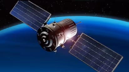 ಇನ್ನು ಕೆಲ ವಾರಗಳಲ್ಲಿ ಭೂಮಿಗೆ ಅಪ್ಪಳಿಸಲಿದೆ ಕಾರಿನ ಗಾತ್ರದ ಉಪಗ್ರಹ; ಜನರ ಜೀವ, ಮೂಲಸೌಕರ್ಯಕ್ಕೂ ಅಪಾಯ!