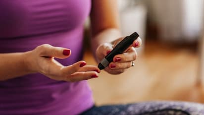 ഈ ഭ​ക്ഷണങ്ങൾ കഴിക്കൂ, രക്തത്തിലെ പഞ്ചസാരയുടെ അളവിനെ നിയന്ത്രിക്കാം...