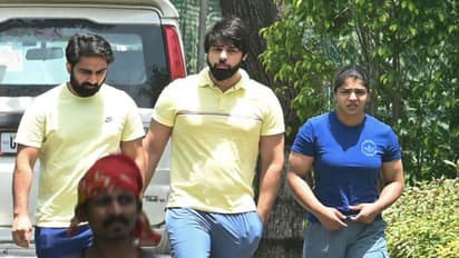 'വീണ്ടും സമരം, ഏഷ്യന് ഗെയിംസില് നിന്ന് വിട്ടുനില്ക്കും'; കടുത്ത മുന്നറിയിപ്പുകളുമായി ഗുസ്തി താരങ്ങള്