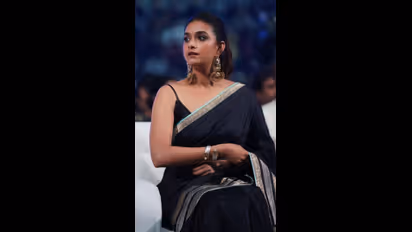 அரசியலில் குதிக்கும் கீர்த்தி சுரேஷ்?... அதுவும் இந்த கட்சியில் இணையப்போகிறாரா? காட்டுத்தீ போல் பரவும் தகவல்