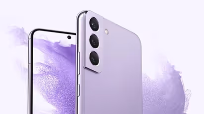 Samsung Galaxy S22 price slashed! You can buy it under Rs 55,000; Check out the deal