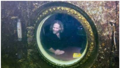 വെള്ളത്തിനടിയില്‍ നൂറ് ദിവസം; ലോക റെക്കോർഡ് സ്വന്തമാക്കി സര്‍വ്വകലാശാല അധ്യാപകന്‍ 