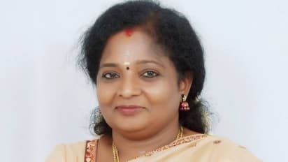 ഗര്ഭസ്ഥ ശിശുവിന്റെ മാനസിക ശാരീരിക ക്ഷേമത്തിനായി രാമായണവും പുരാണവും വായിക്കണം: തെലങ്കാന ഗവര്ണര്