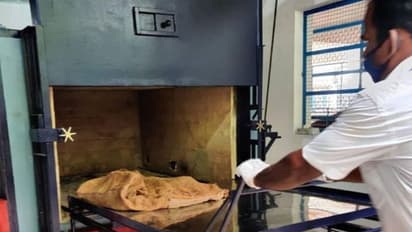 கோவையில், இறந்த செல்ல பிராணிகளுக்கான ''மின் மயானம்''! - ஆட்சியர் கிராந்திகுமார் திறந்து வைப்பு!