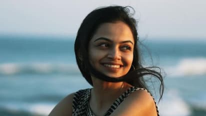 நீச்சல் உடையில் போஸ்... சூப்பர் சிங்கர் பூஜா இதெல்லாம் பண்ணுவாங்களா... போட்டோ பார்த்து ஷாக் ஆன ரசிகர்கள்