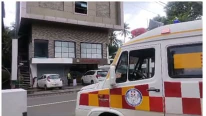 ഗുരുവായൂരില്‍ ലോഡ്ജിൽ 2 പെൺകുട്ടികൾ മരിച്ചനിലയിൽ, അച്ഛനൊപ്പം മുറിയെടുത്തത് ഇന്നലെ, സമീപം ആത്മഹത്യാക്കുറിപ്പ് 