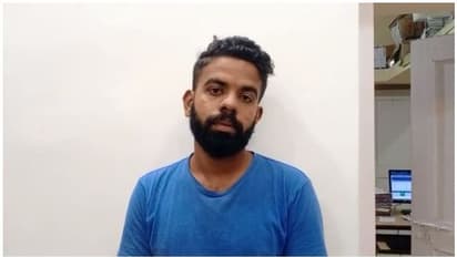 തോട്ടം മേഖലയിൽ കള്ളനോട്ട്; മൊബൈൽ കവറിനുള്ളിൽ 500 രൂപയുടെ 44 നോട്ടുകൾ, ഇടുക്കിയിൽ യുവാവ് പിടിയിൽ