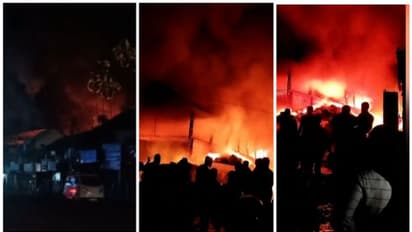 പേരാമ്പ്രയിൽ വൻതീപിടുത്തം; 2 സ്ഥാപനങ്ങൾ കത്തി നശിച്ചു, തീ പടര്ന്നത് മാലിന്യ സംഭരണകേന്ദ്രത്തിൽ നിന്ന്