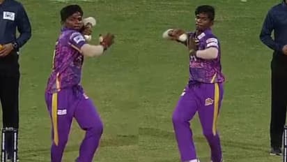 ரைட் ஹேண்ட் பேட்ஸ்மேனுக்கு, லெஃப் ஹேண்ட், லெஃப் ஹேண்ட் பேட்ஸ்மேனுக்கு ரைட் ஹேண்டில் பந்து வீசிய மோகித் ஹரிஹரன்