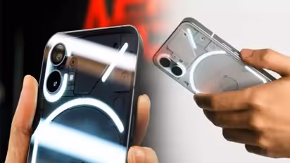 Nothing Phone 1 -ன் விலை அதிரடி குறைப்பு - மிஸ் பண்ணிடாதீங்க.!!