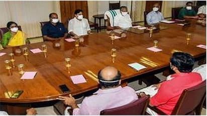 സംസ്ഥാനത്തെ അതിതീവ്ര മഴ: ആശങ്ക വേണ്ടെന്ന് സർക്കാർ, ഇന്ന് മന്ത്രിസഭാ യോഗം