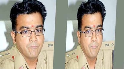 పోలీస్ వాహనం ఢీకొట్టి తప్పించుకొనే యత్నం: సినీ ఫక్కిలోనే విశాఖలో ఎంపీ ఫ్యామిలీ కిడ్నాపర్ల అరెస్ట్