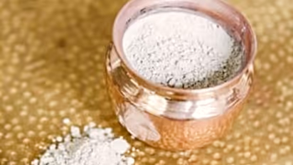 நெற்றியில் விபூதி பூசுவதால் இத்தனை நன்மைகளா..? தெரிஞ்சுக்கலாம் வாங்க..