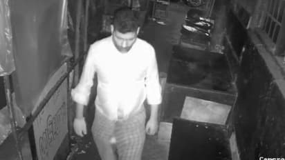 താമരശേരി പൊലീസ് സ്റ്റേഷന്റെ സമീപത്തെ കെട്ടിടത്തില് കവര്ച്ച; മോഷ്ടിച്ചത് സ്വര്ണത്തരികള്