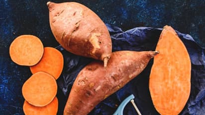 ദിവസവും ഡയറ്റില് ഉള്പ്പെടുത്താം മധുരക്കിഴങ്ങ്; അറിയാം ഈ ഗുണങ്ങള്...