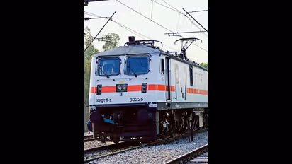 தீபாவளிக்கு ஊருக்கு போறீங்களா? இன்று முதல் ஜூலை 15 வரை ரயில் டிக்கெட் முன்பதிவு செய்யலாம்!