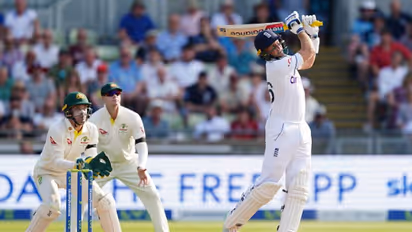 സ്കോര്‍ 400ന് അടുത്ത്, മൂന്ന് സെഷന്‍ പോലും ബാറ്റ് ചെയ്തില്ല; നാടകീയമായി ഡിക്ലെയര്‍ ചെയ്‌ത് ഇംഗ്ലണ്ട്! 