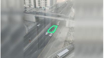 യുഎഇയില് ഇന്ത്യക്കാരന് പാലത്തിന് മുകളില് നിന്ന് ചാടി മരിച്ചു