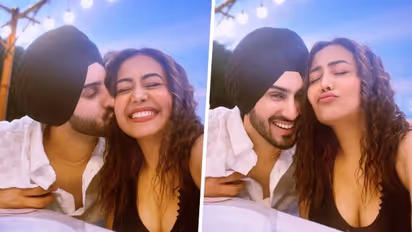 Is Neha Kakkar divorcing her husband Rohanpreet Singh? Here's what singer has said
