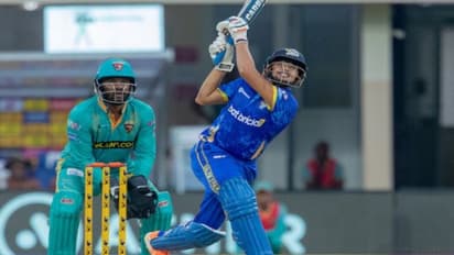 அபிஷேக் தன்வரின் அபாரமான பௌலிங்; கௌசிக் காந்தியின் அரைசதம்: சேலம் ஸ்பார்டன்ஸ் சிம்பிள் வெற்றி!