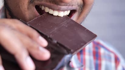 പുരുഷന്മാർ ഡാർക്ക് ചോക്ലേറ്റ് കഴിച്ചാൽ...