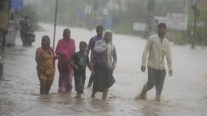 பேரழிவை ஏற்படுத்திய பிபர்ஜாய் புயல்.. ராஜஸ்தானில் 8 பேர் உயிரிழப்பு, 17,000 பேர் இடம்பெயர்ந்தனர்..