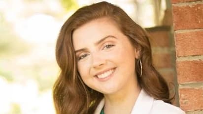 വാടകവീടിന്റെ പണം ലാഭിക്കാൻ വിമാനത്തിൽ ജോലിക്ക് പോയി വന്ന് 21 -കാരി